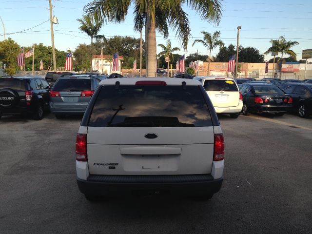 2003 Ford Explorer LT EXT 15