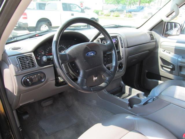 2003 Ford Explorer ESi