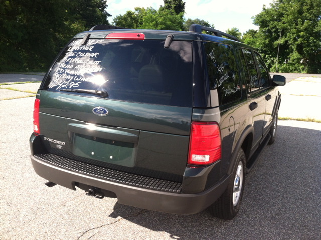 2003 Ford Explorer ESi