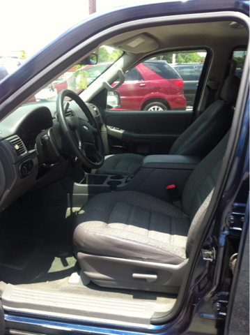 2003 Ford Explorer L AUTO W/cloth