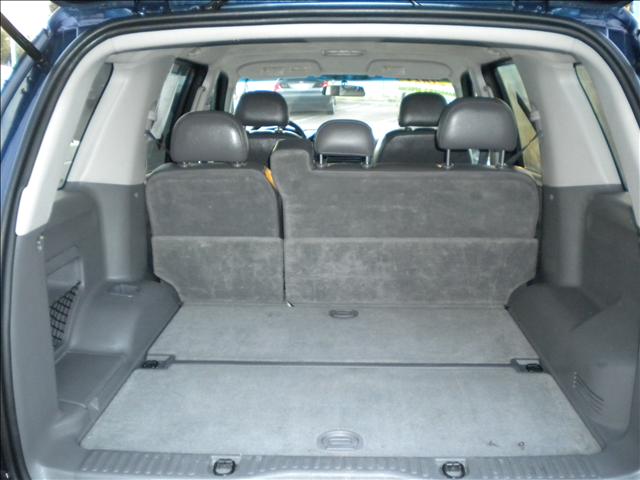 2003 Ford Explorer XLS