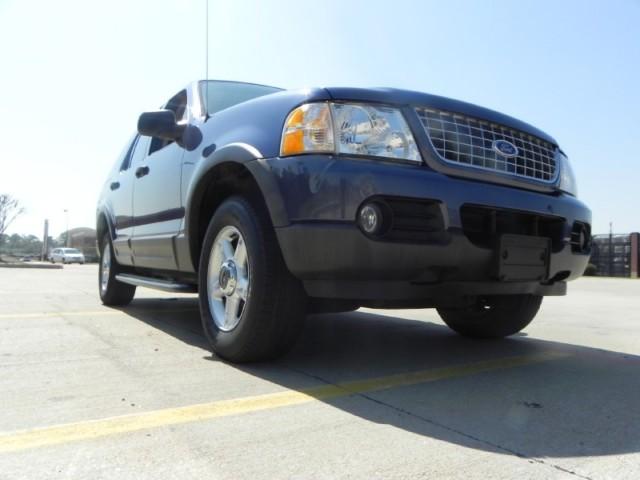 2003 Ford Explorer ESi