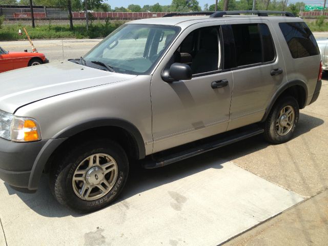 2003 Ford Explorer 2500 4WD