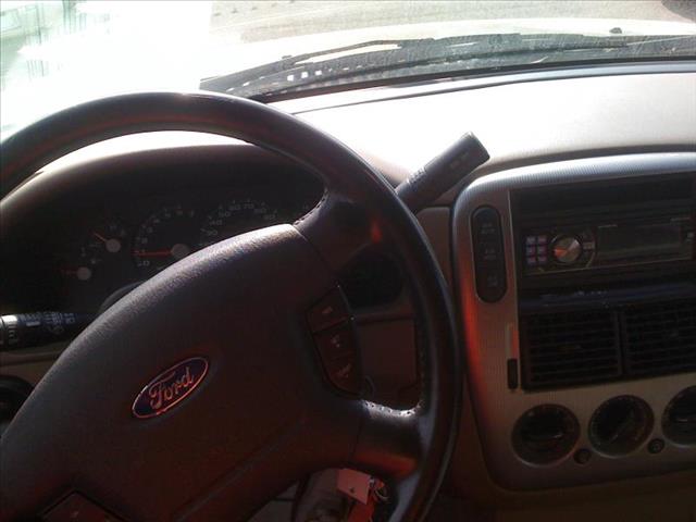 2003 Ford Explorer LT CREW 25