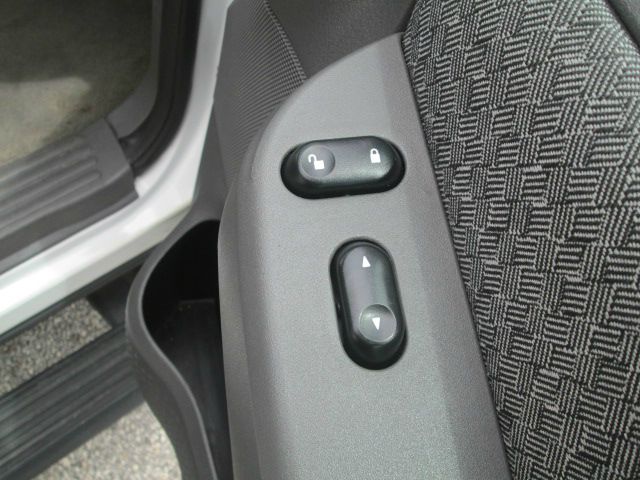 2003 Ford Explorer LT CREW 25