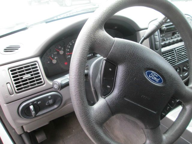 2003 Ford Explorer LT CREW 25