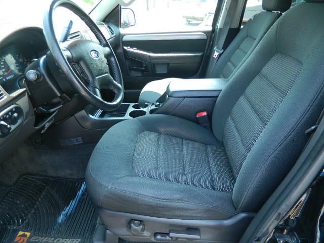 2004 Ford Explorer 2500 4WD