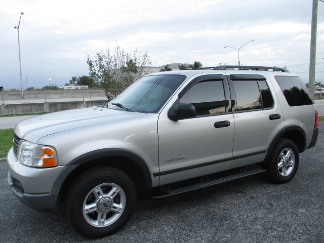 2004 Ford Explorer LT CREW 25