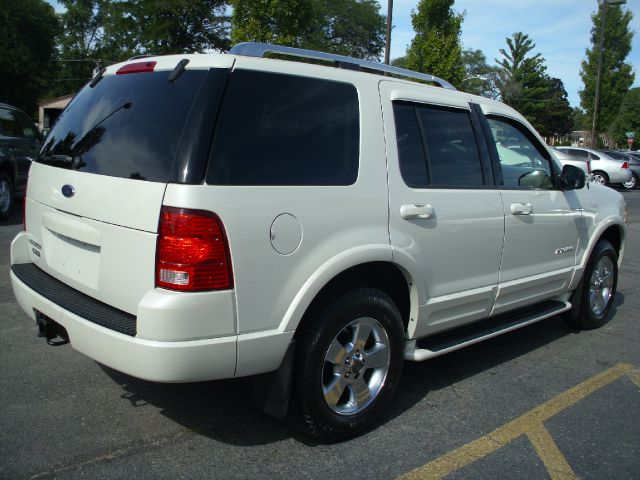2004 Ford Explorer SLS Base