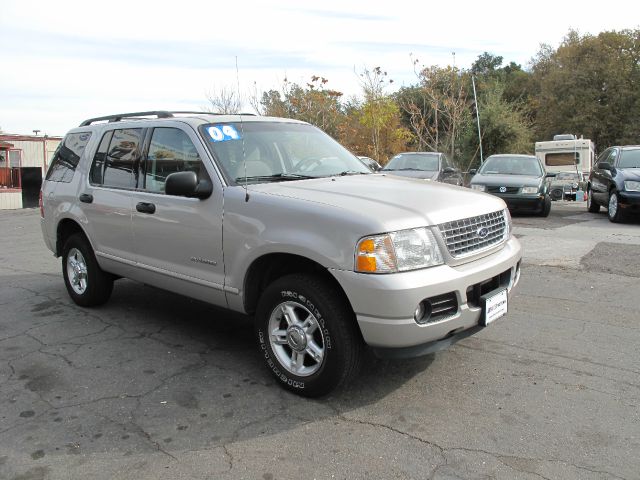 2004 Ford Explorer 4WD 5dr EX