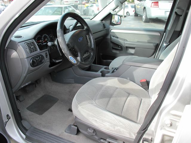 2004 Ford Explorer 4WD 5dr EX