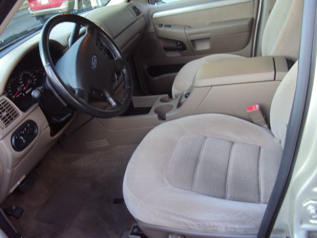 2004 Ford Explorer GXL