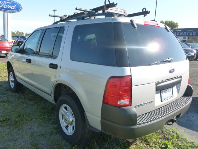 2004 Ford Explorer 2500 4WD
