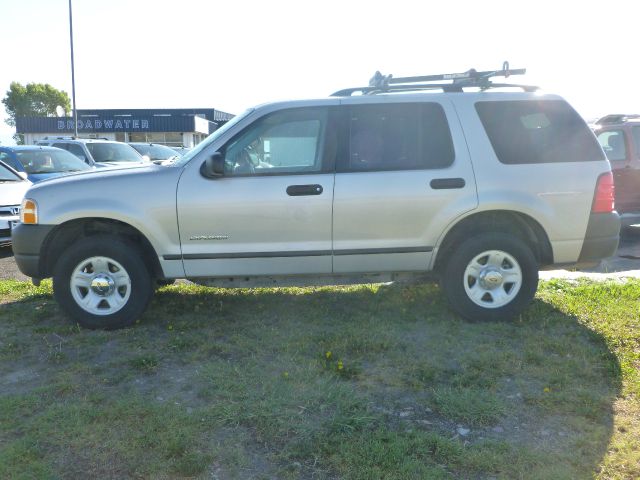 2004 Ford Explorer 2500 4WD