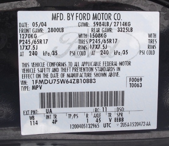 2004 Ford Explorer 2dr LWB