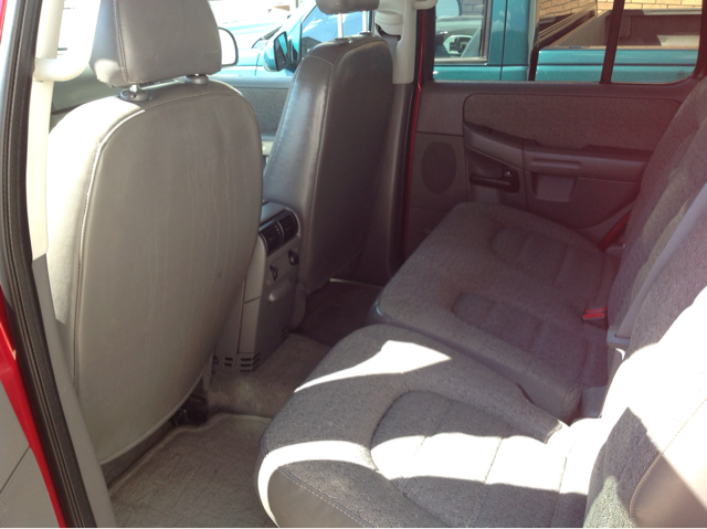 2004 Ford Explorer 2500 4WD