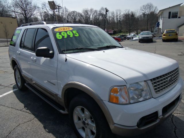2004 Ford Explorer Custom Deluxe