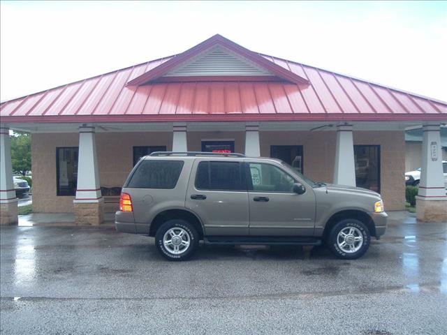 2004 Ford Explorer ESi