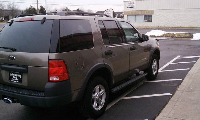 2004 Ford Explorer L AUTO W/cloth