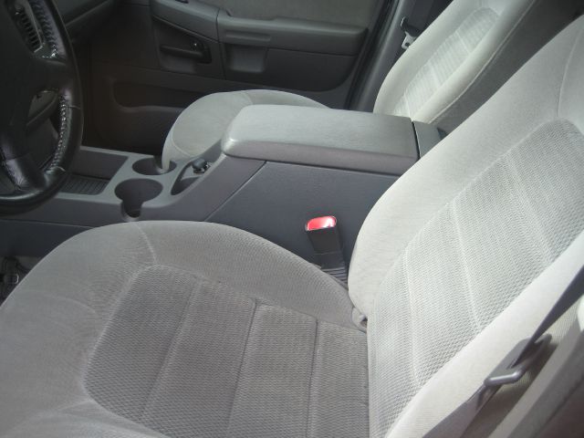 2004 Ford Explorer Unknown