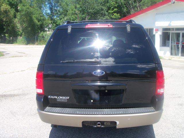 2004 Ford Explorer LT CREW 25