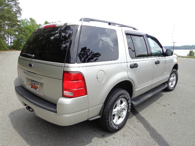 2004 Ford Explorer SL 4x4 Regular Cab