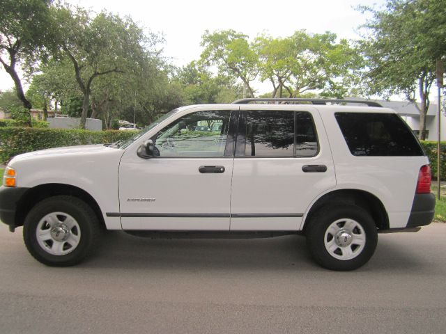 2004 Ford Explorer LT CREW 25