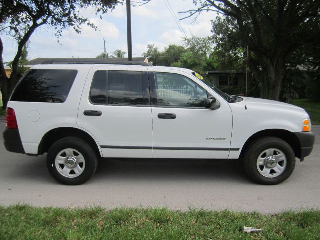 2004 Ford Explorer LT CREW 25