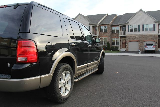 2004 Ford Explorer Custom Deluxe