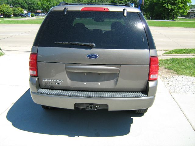 2004 Ford Explorer ESi