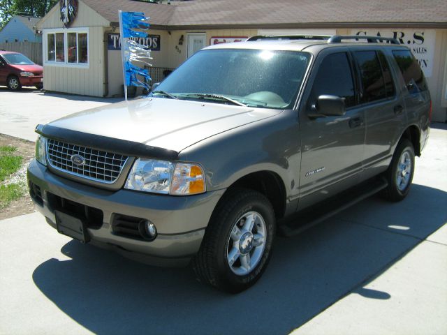 2004 Ford Explorer ESi