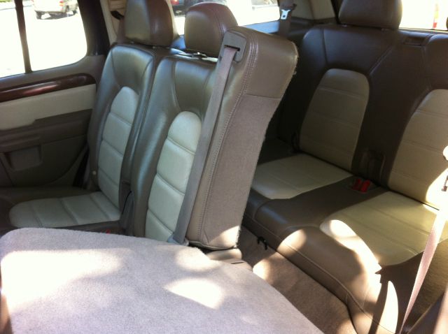 2004 Ford Explorer MOON BOSE Quads