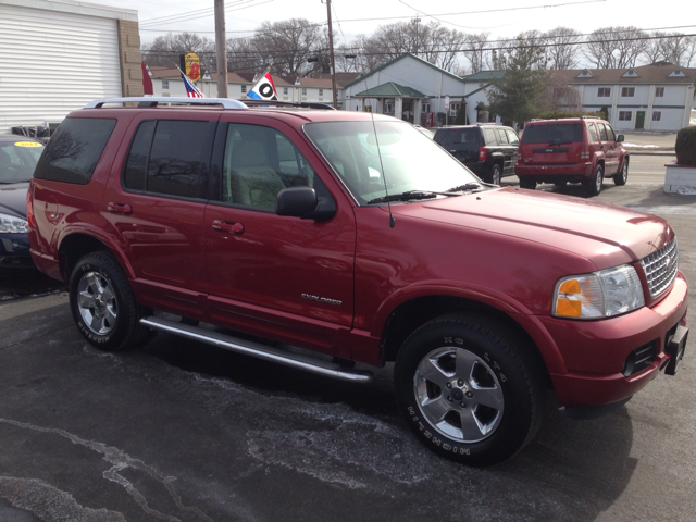 2004 Ford Explorer 2dr LWB