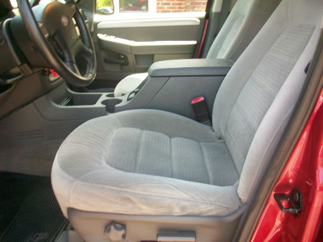 2004 Ford Explorer GXL