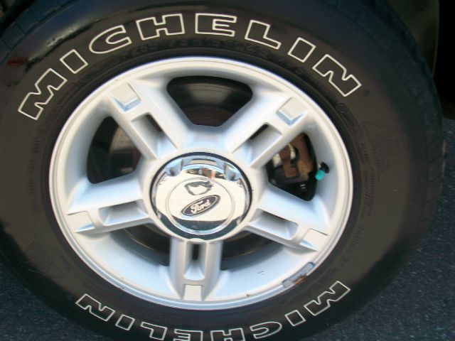 2004 Ford Explorer GXL