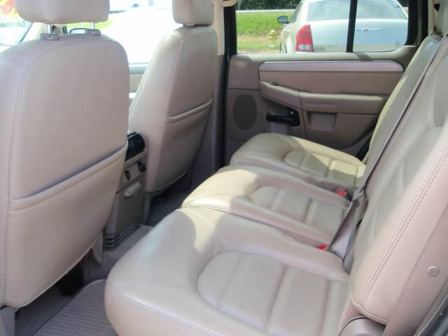 2004 Ford Explorer Scottsdale 2WD