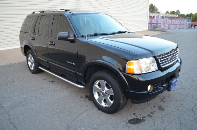 2004 Ford Explorer SLS Base