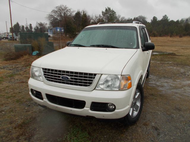2004 Ford Explorer 2dr LWB
