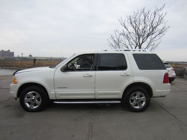 2004 Ford Explorer SLS Base