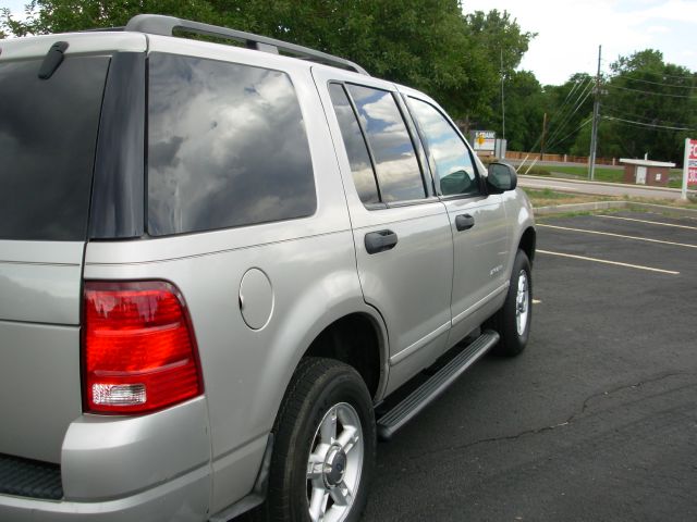 2004 Ford Explorer GXL