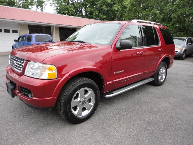2004 Ford Explorer 2.0T Quattro S-line Titanium