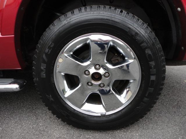 2004 Ford Explorer 2.0T Quattro S-line Titanium