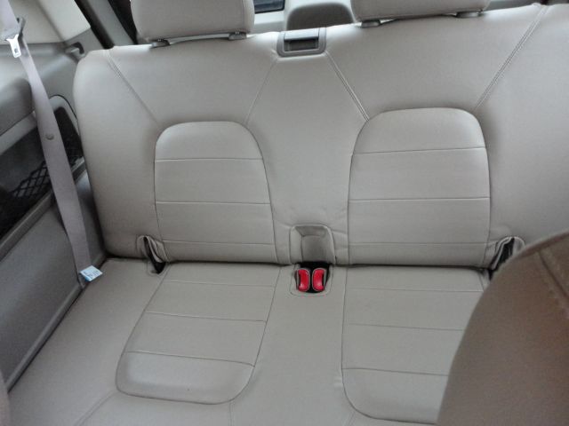 2004 Ford Explorer 2.0T Quattro S-line Titanium