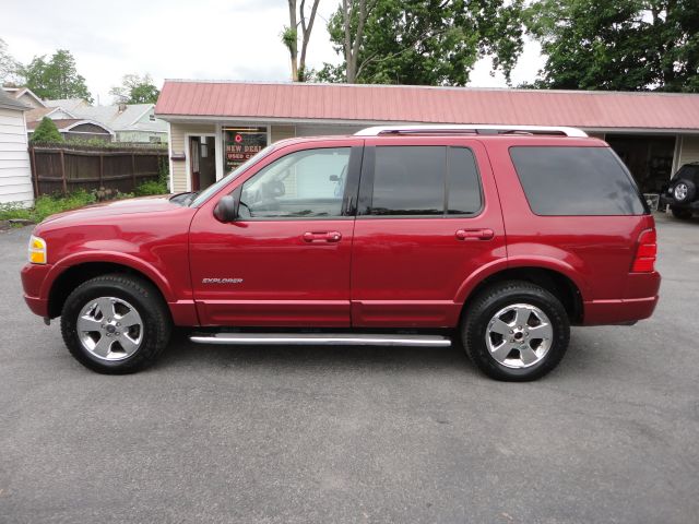 2004 Ford Explorer 2.0T Quattro S-line Titanium