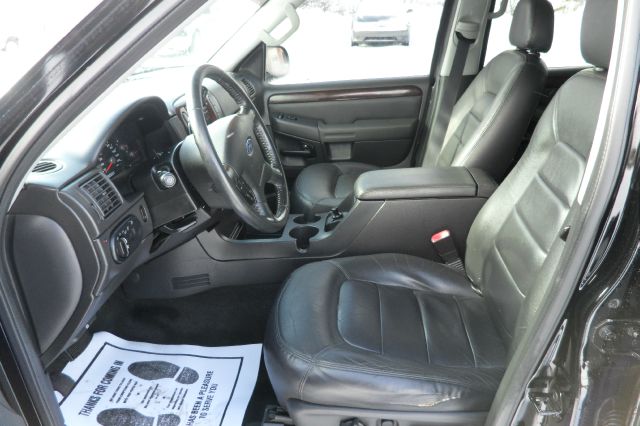 2004 Ford Explorer SLS Base