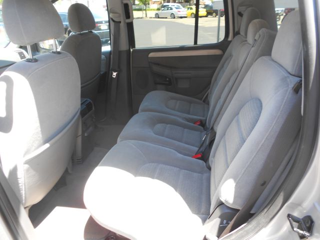 2004 Ford Explorer Custom Deluxe