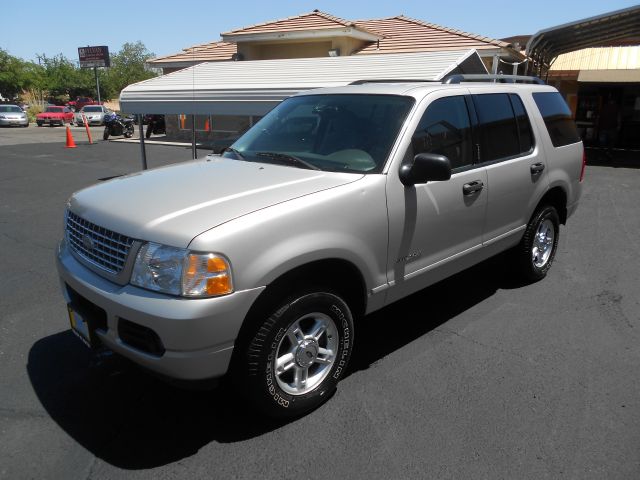 2004 Ford Explorer Custom Deluxe