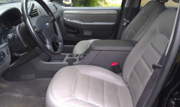 2004 Ford Explorer GXL