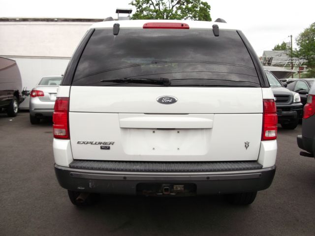 2004 Ford Explorer 4WD 5dr EX