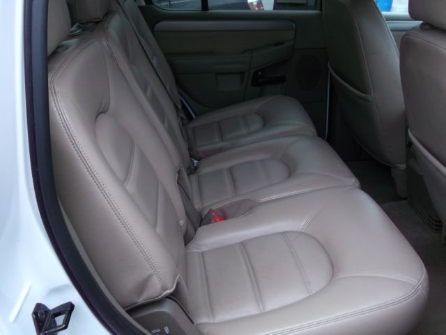 2004 Ford Explorer 4WD 5dr EX